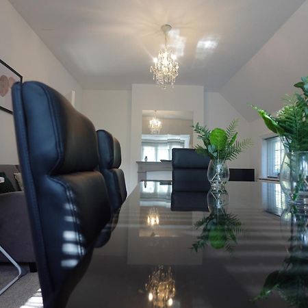 Apartment In Canford Cliffs Close To Sandbanks Beach プール エクステリア 写真
