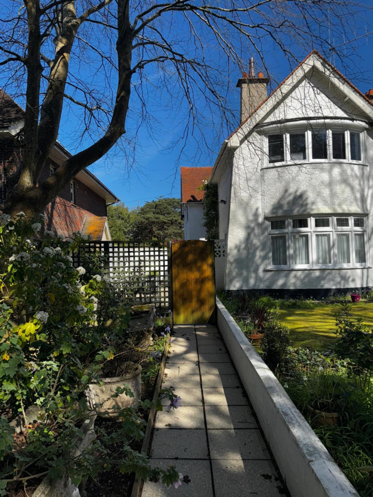 Apartment In Canford Cliffs Close To Sandbanks Beach プール エクステリア 写真