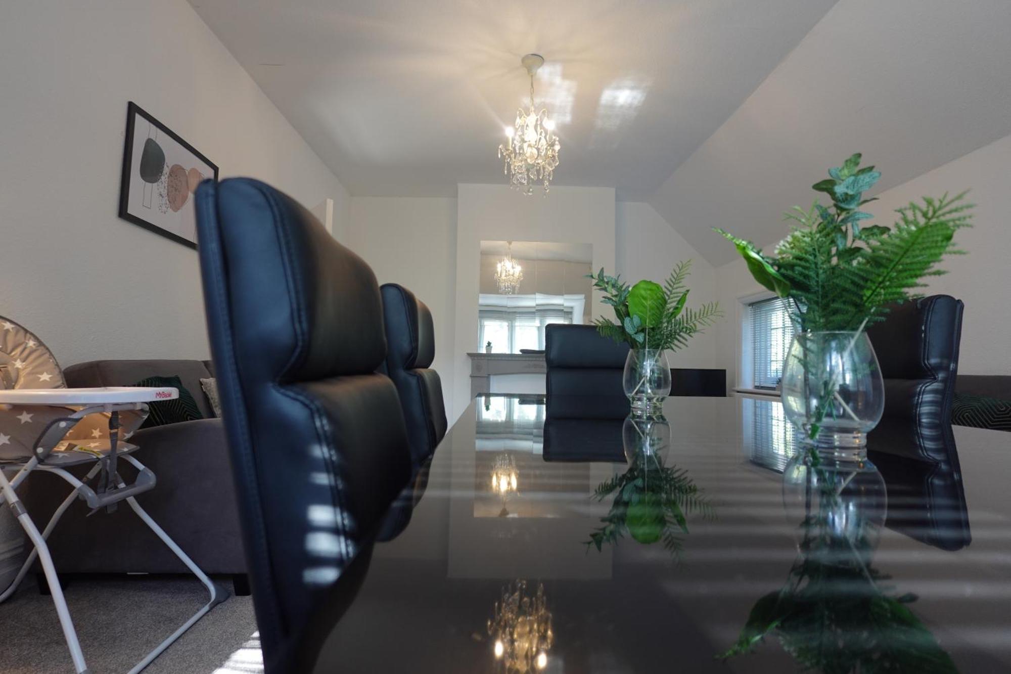 Apartment In Canford Cliffs Close To Sandbanks Beach プール エクステリア 写真