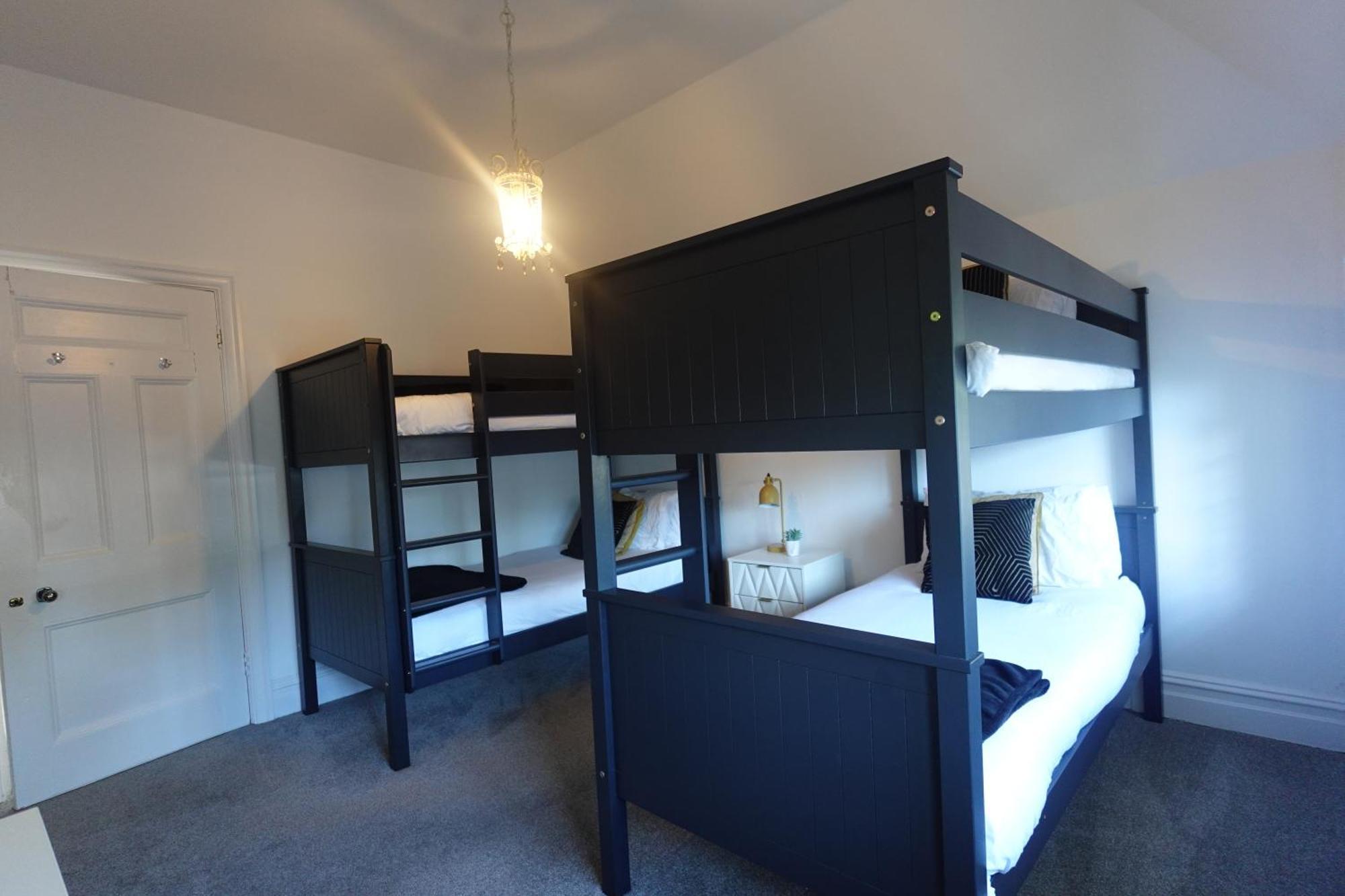 Apartment In Canford Cliffs Close To Sandbanks Beach プール エクステリア 写真