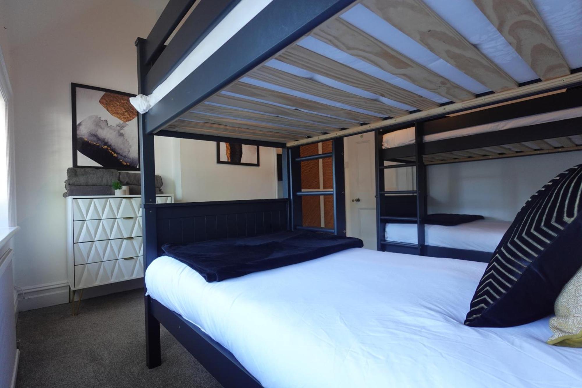 Apartment In Canford Cliffs Close To Sandbanks Beach プール エクステリア 写真