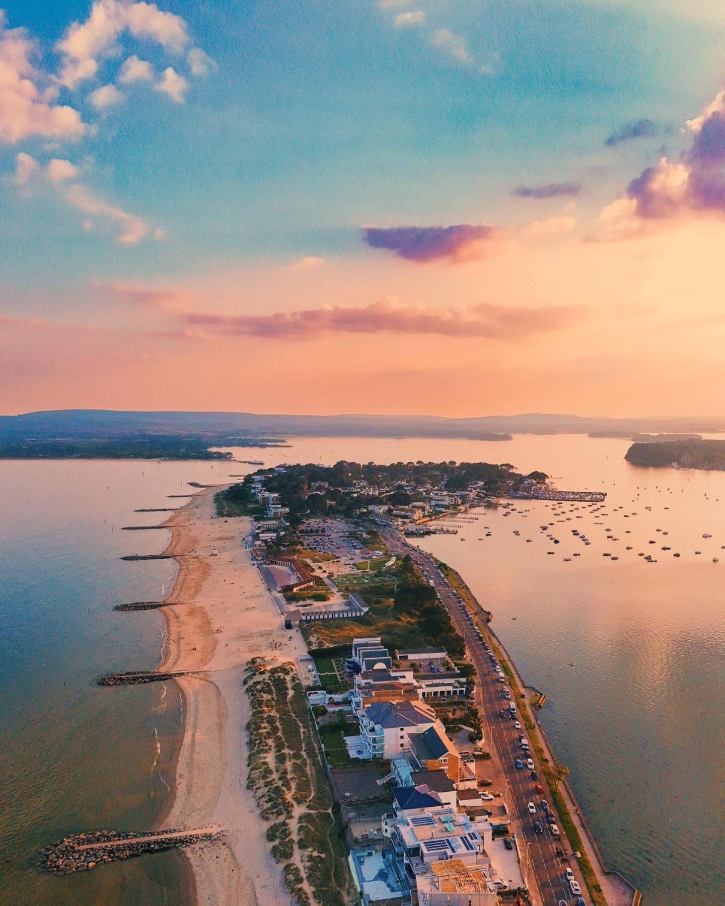 Apartment In Canford Cliffs Close To Sandbanks Beach プール エクステリア 写真